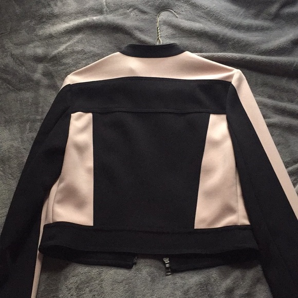 New never worn BCBG jacket! - Picture 4 of 4